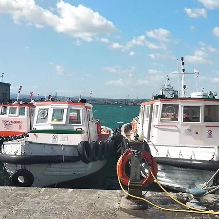 B&B Vecchia Darsena 아우구스타